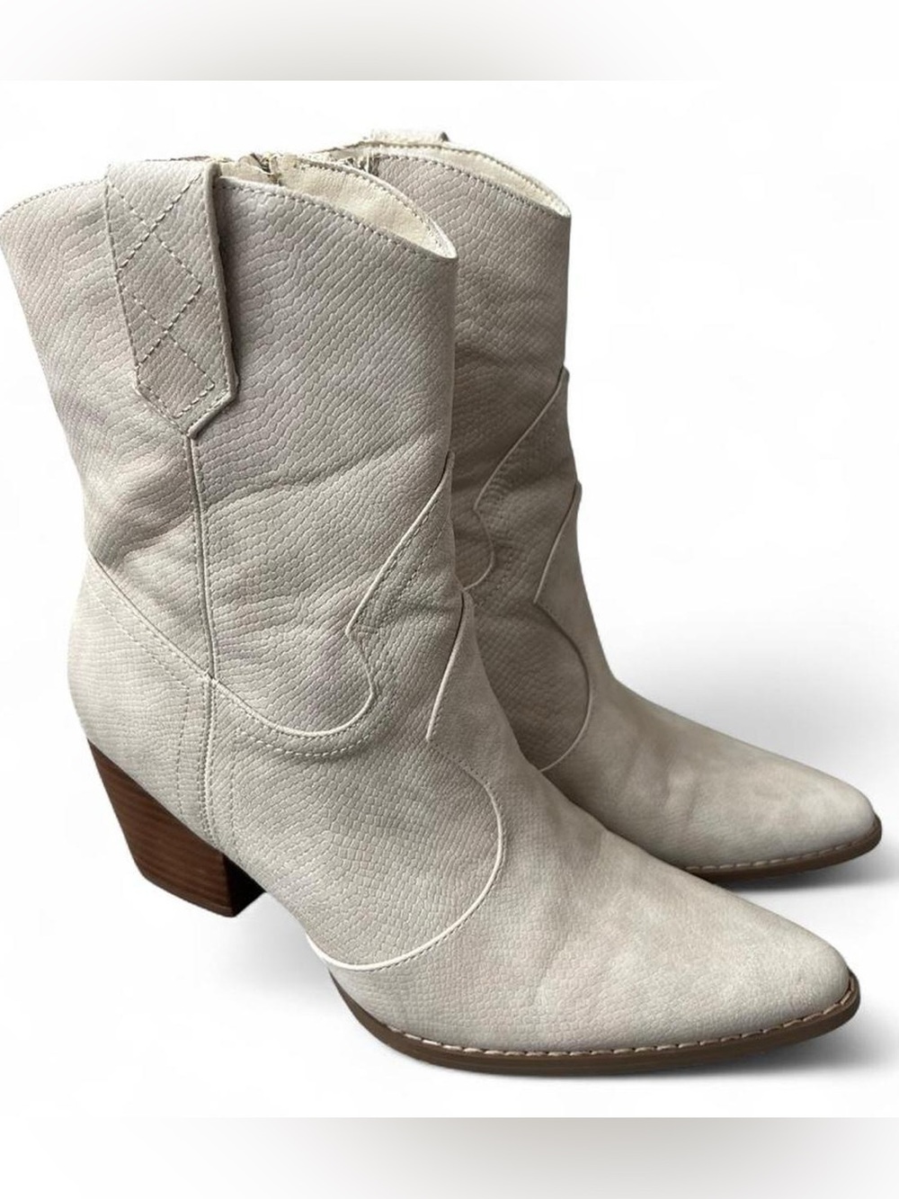 Coconuts by Matisse Women's Light Gray Western Mid-Heel Boots